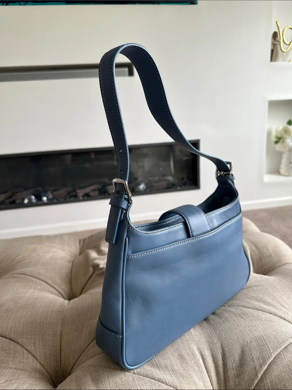 COACH Blue Leather Shoulder Bag with Silver Hardware